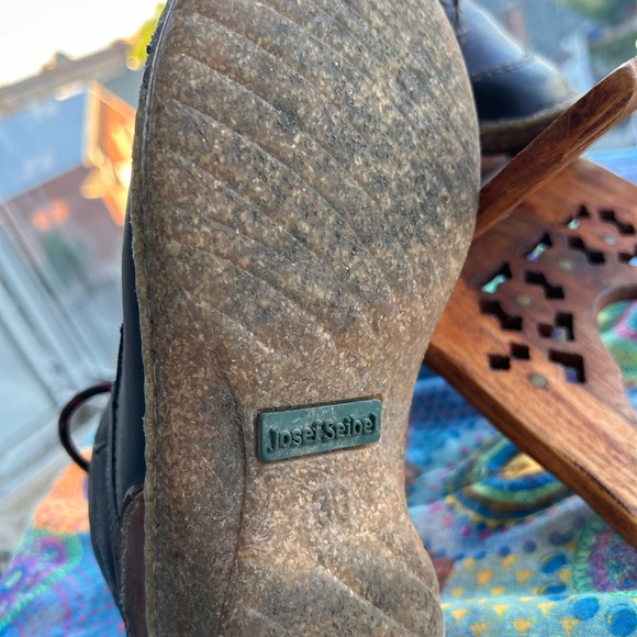 Ankle boots,very comfortable and oh so warm! - Picture 4 of 5